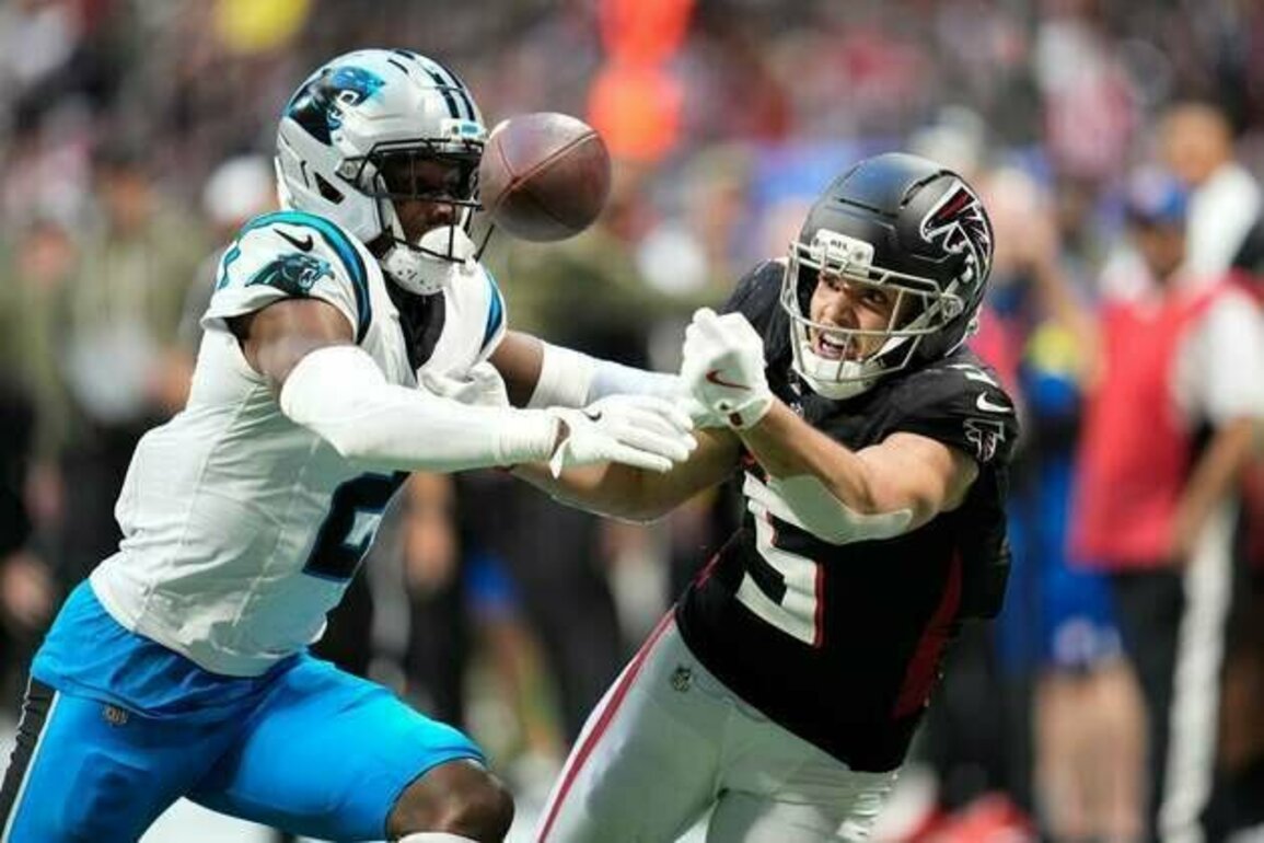 Report: Falcons WR Drake London (knee) out at least 1 week