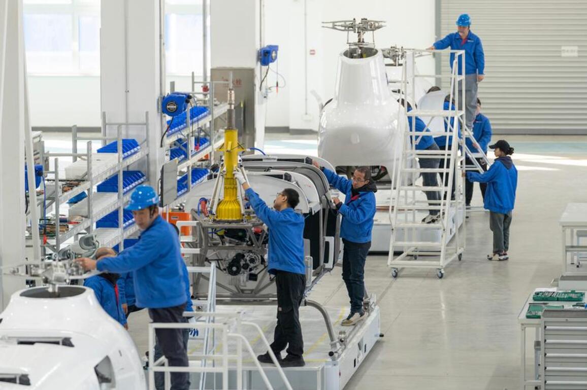 Update: China's industrial output maintains steady growth in October