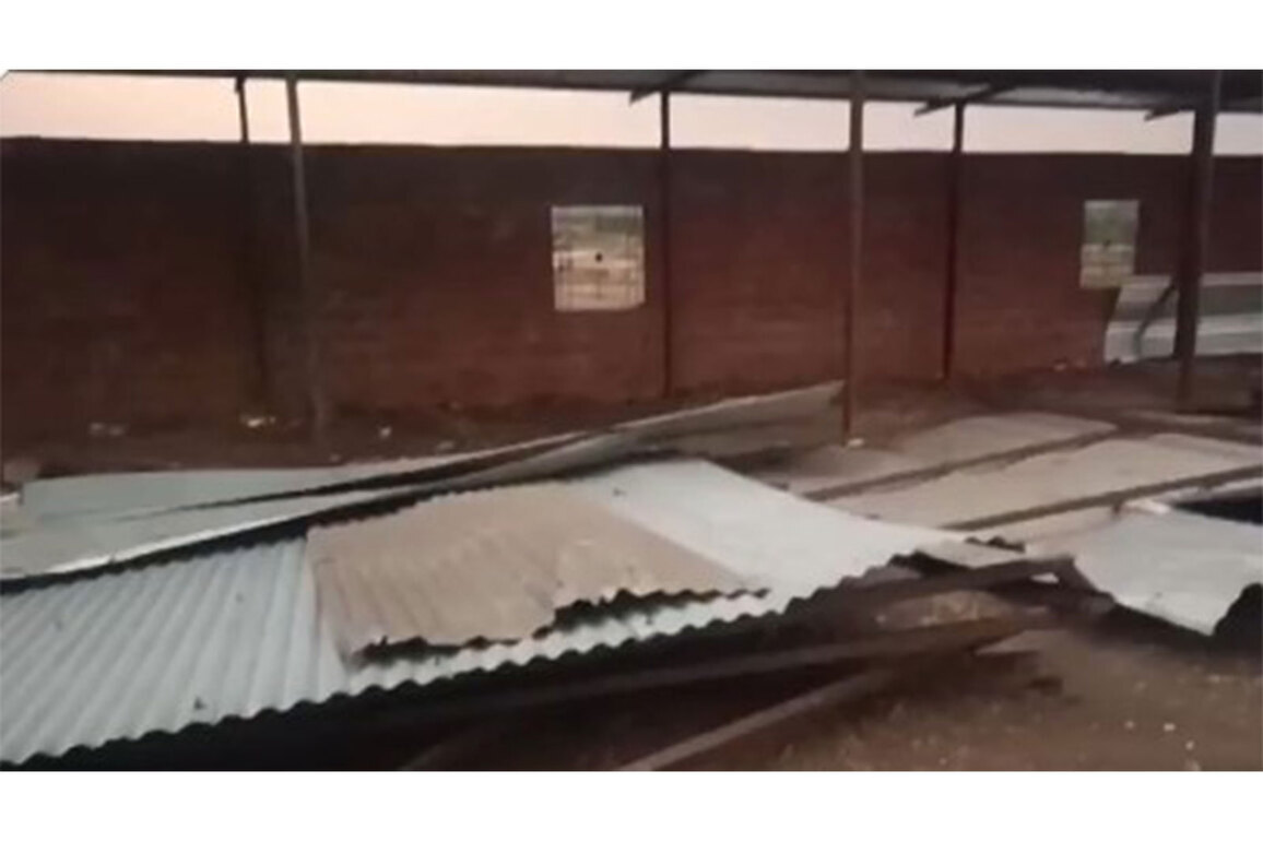 Six killed, several injured after wall collapses during religios ceremony in Maharashtra's Sangli