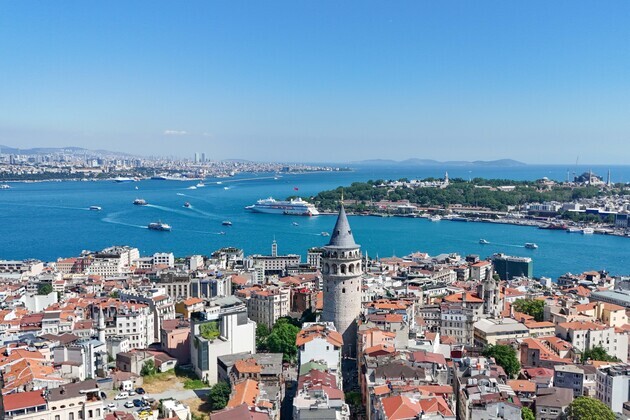 TRKIYE-ISTANBUL-BOSPHORUS STRAIT-TURQUOISE WATERS