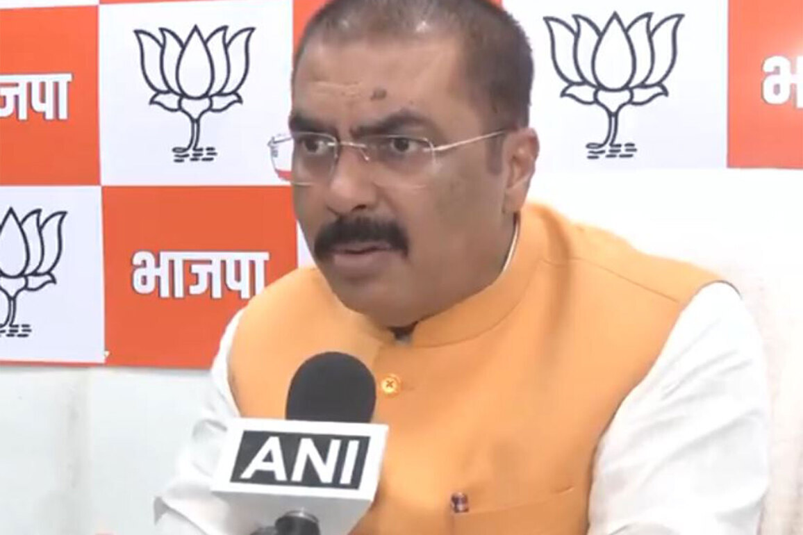 "People of Bengal are watching Mamata Banerjee's 'communal and arrogant mindset'": Bihar BJP President Sanjay Saraogi