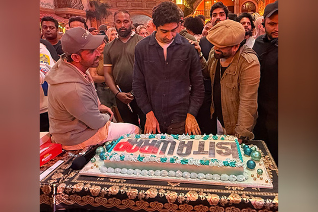 "149 days of chase, action, dance, blood, sweat, injuries...": Hrithik Roshan pens bittersweet note as he wraps up 'War 2'