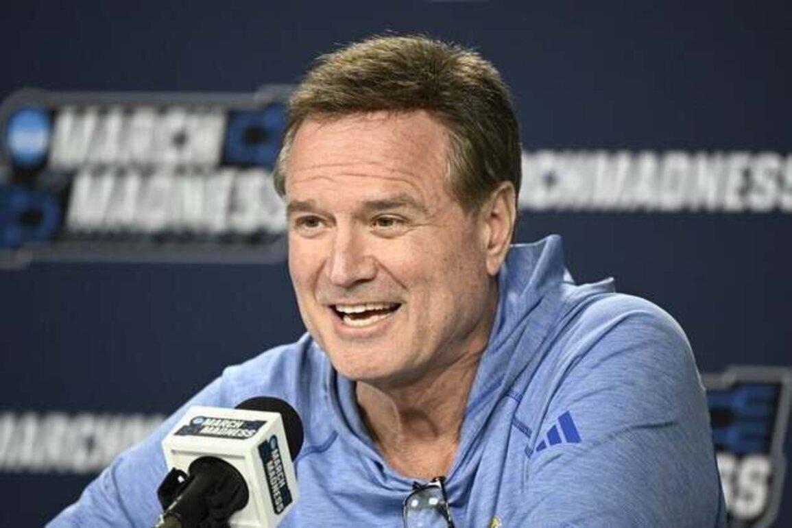 Coaches in elite company clash when Kansas faces St. John's