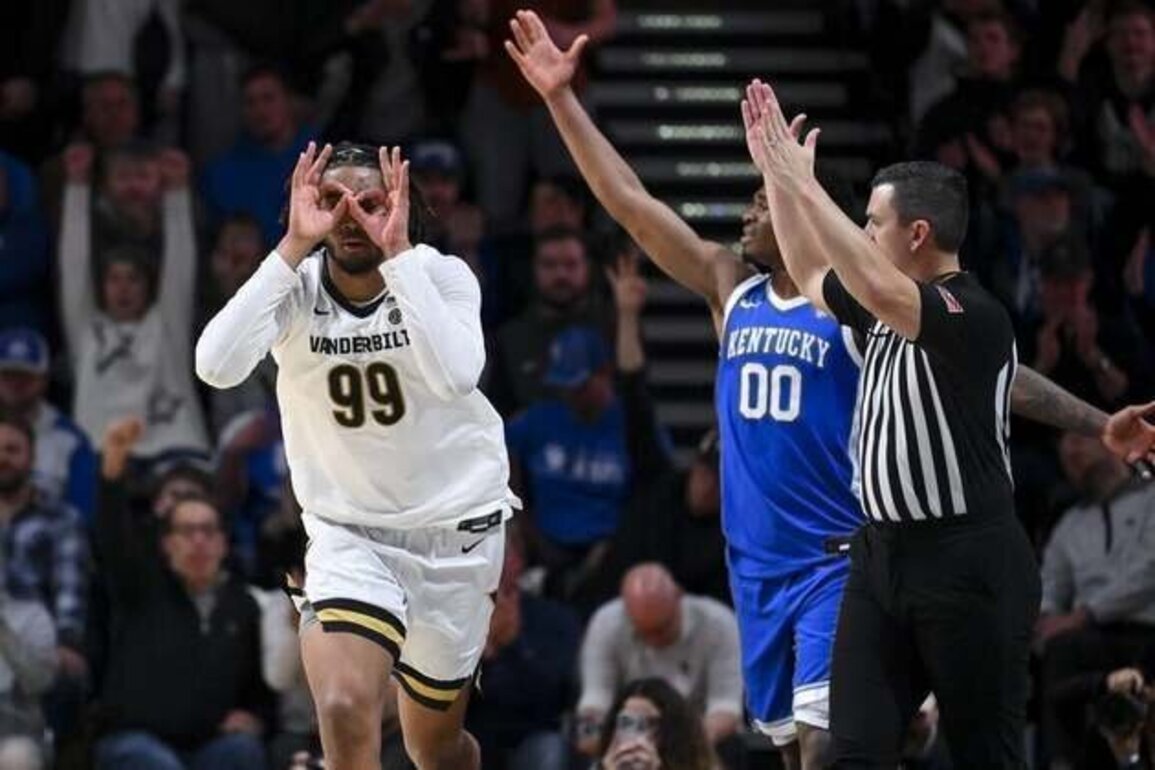 Tyler Tanner leads No. 18 Vanderbilt's pounding of Kentucky