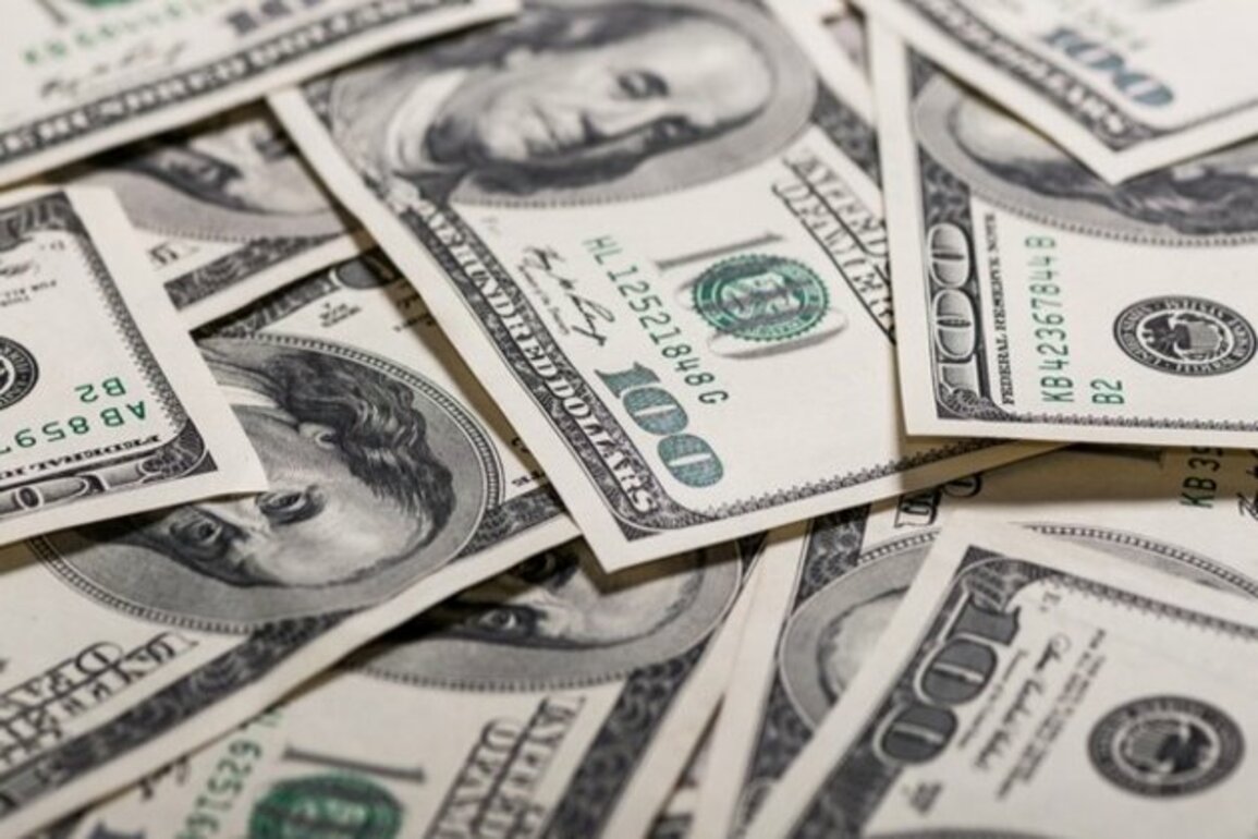 India's forex reserves dip by $7.94 billion; hit the lowest level in 23 months