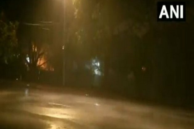 Heavy rain lashes parts of Delhi