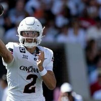 Brendan Sorsby throws for 3 touchdowns as Cincinnati beats Bowling Green