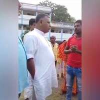 West Bengal: VHP delegation meets with Murshidabad violence affected at shelter in Malda