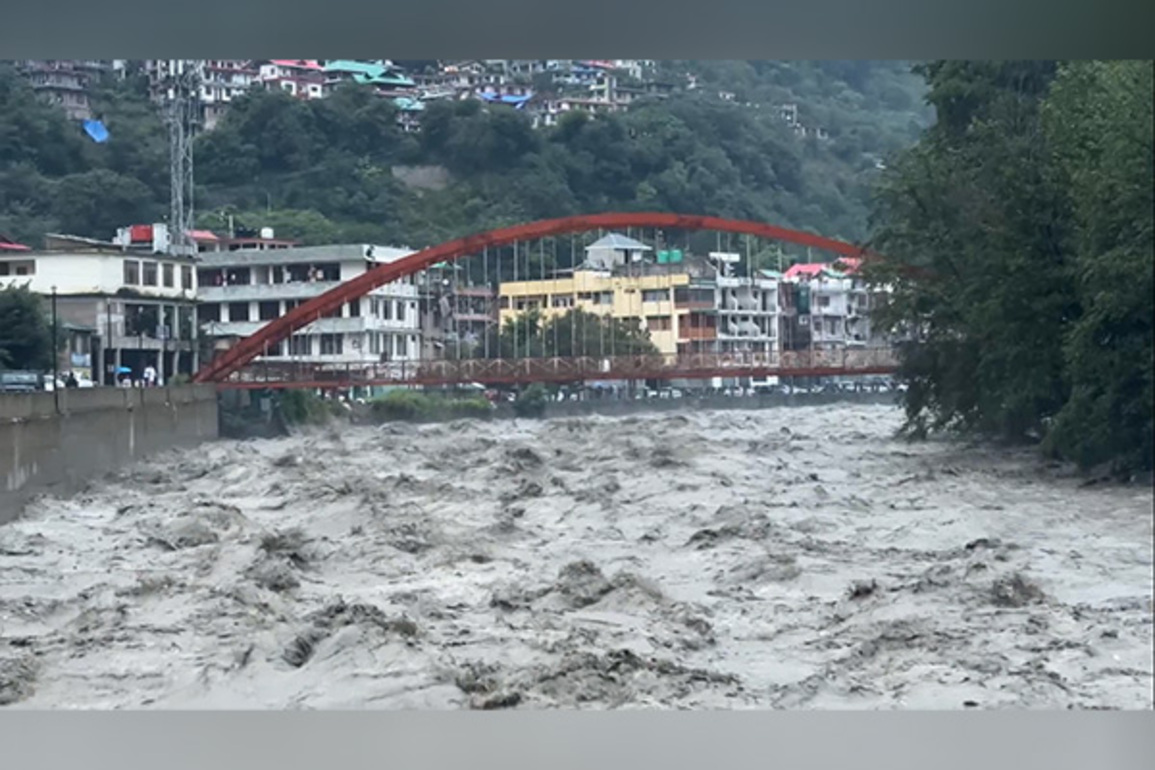 Heavy rain to continue in Himachal; IMD issues fresh alerts, warns of flash flood and landslide risks