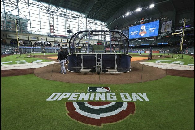 Books favoring Astros, public backing Mets as season opens