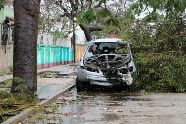More than 120 dead after cyclone hits Mozambique, Zimbabwe