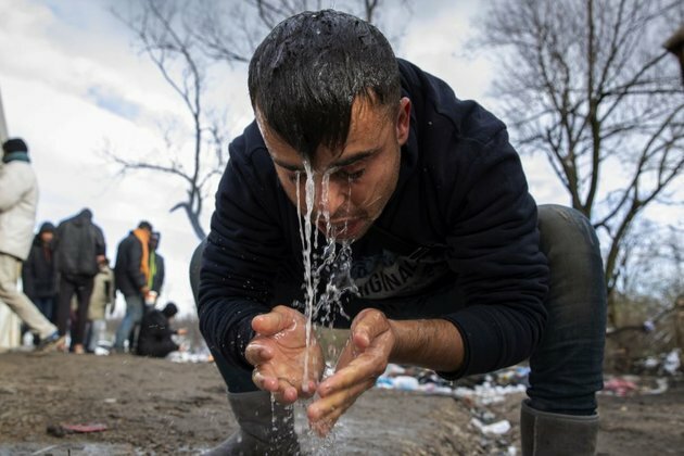 Bosnia To Close Makeshift Migrant Camp, Some Refuse To Leave