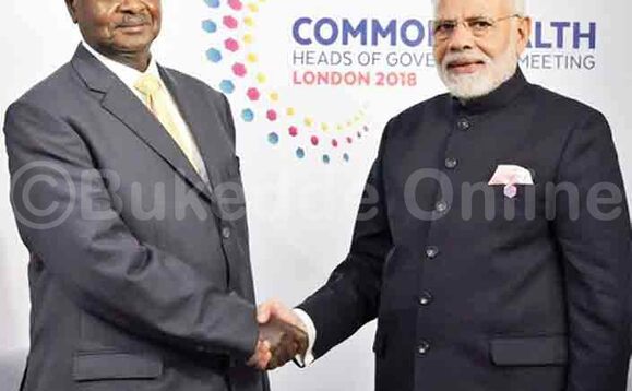 Pulezidenti Museveni lwe yasisinkana Katikkiro wa Buyindi Modi Pulezidenti Museveni lwe yasisinkana Katikkiro wa Buyindi Modi