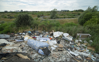 Government hands Environment Agency 'police-like powers' to tackle waste crime