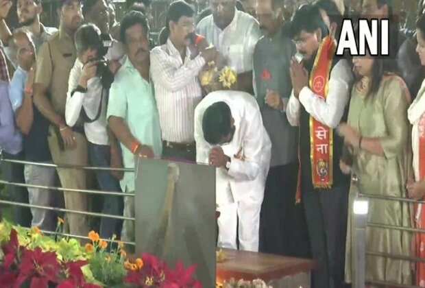 Eknath Shinde visits Balasaheb Thackeray memorial in Mumbai; pays floral tribute after ECI order