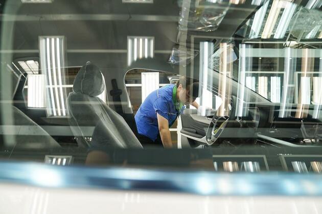 Future technicians need creativity alongside automated machines