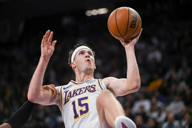 Austin Reaves red-hot for Lakers with Blazers up next
