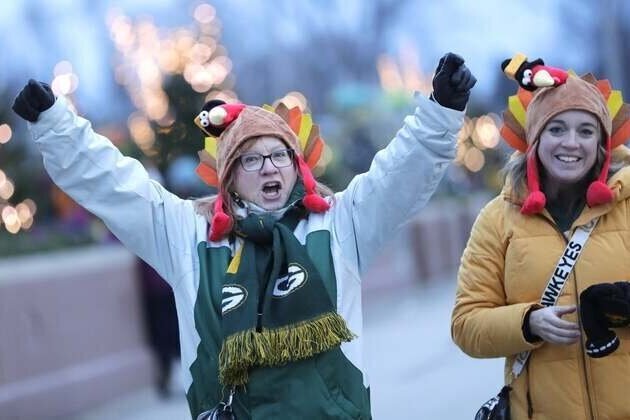 Report: NFL explores adding game on Thanksgiving Eve