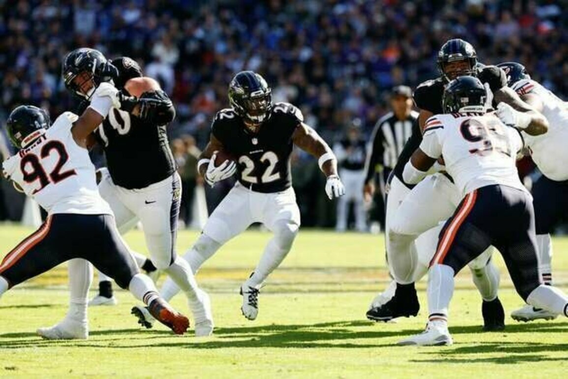 Derrick Henry, Tyler Huntley end Ravens' slump with win over Bears