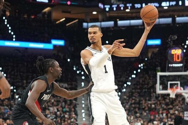Wembanyama's status uncertain for Spurs vs. Blazers in Game 3