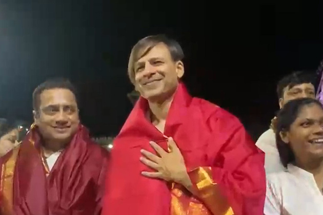 Vivek Oberoi, Shamita Shetty offer prayers at Sri Venkateswara Swamy Temple in Tirumala