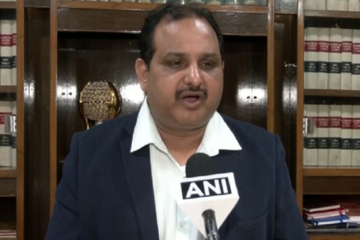 "Issue public apology within 15 days:" UP Deputy CM Brajesh Pathak sends legal notice to SP media cell for 'derogatory' post