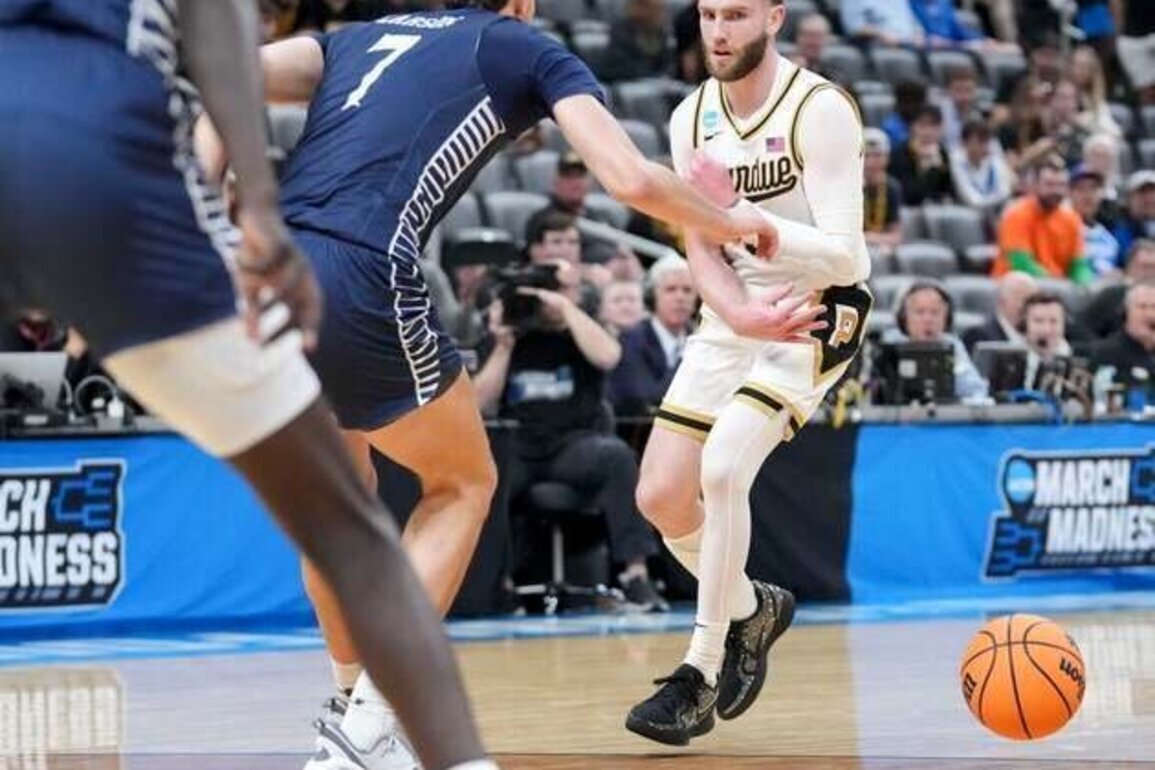 No. 2 Purdue knows No. 7 Miami's top two players well