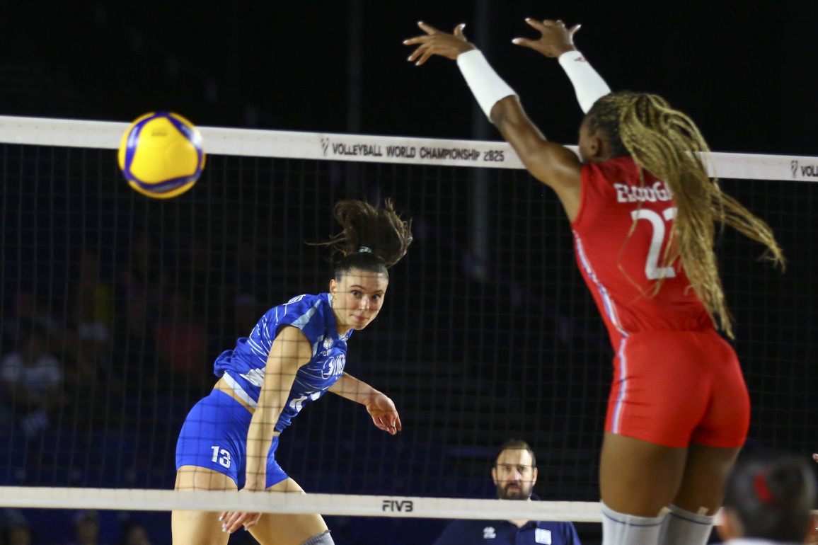 (SP)THAILAND-CHIANG MAI-VOLLEYBALL-WOMEN'S WORLD CHAMPIONSHIP-FRANCE VS GREECE