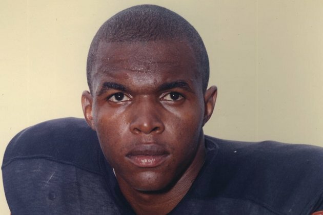 Bears Hall of Famer Sayers passes away at 77