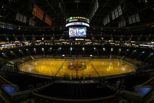Mitchell Miller signs with Bruins, apologizes for bullying