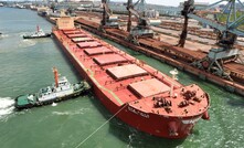 Graneleiro Global Trust, da HMM minério de ferro vloc