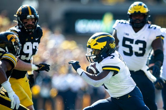 Blake Corum, No. 4 Michigan run over Iowa