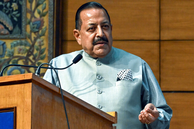 "Videshi turns to Swadeshi": Union Minister Jitendra Singh on McDonald's millet bun burger