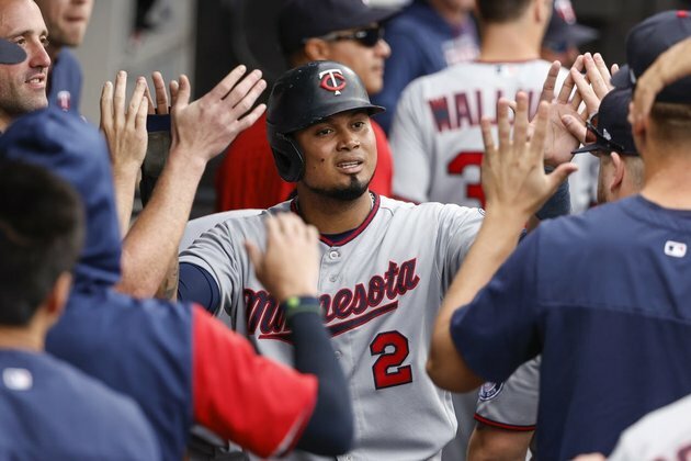 Luis Arraez wraps up batting title as Twins rout White Sox