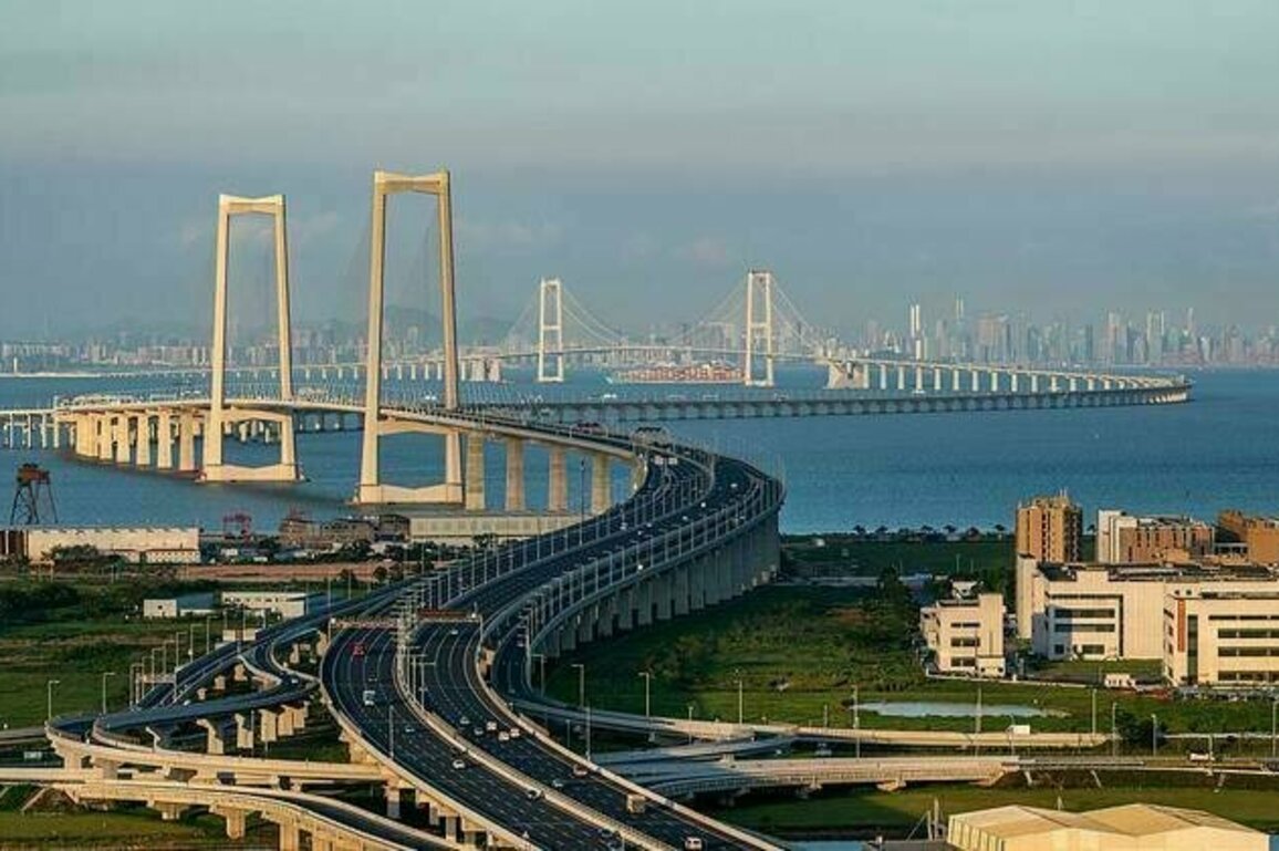 China's Shenzhen-Zhongshan Link deepens Greater Bay Area integration
