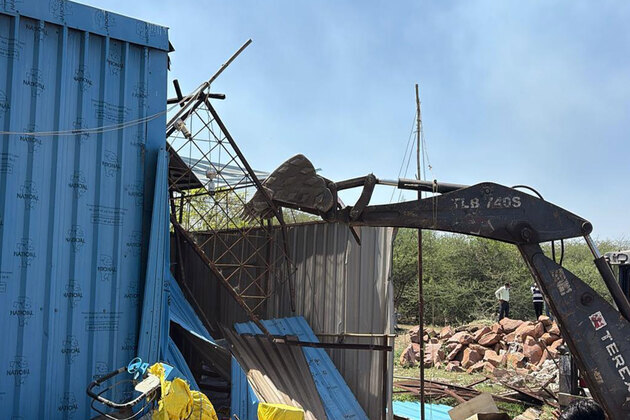 MP: Municipal Corporation continues removing encroachments in Upper Lake's catchment area