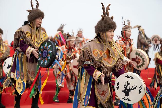 Culture&Life | People shout for new year's blessing during Hanjiang festival in NE China's Heilongjiang