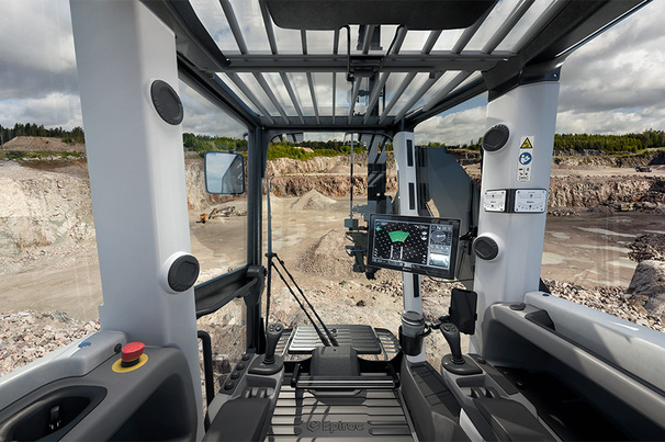 The new cabin for the SmartROC T35 and T40 has been designed with safety and comfort in mind