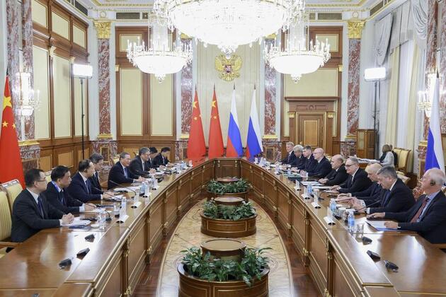 Chinese premier pledges closer cooperation with Russia in investment, energy, agriculture