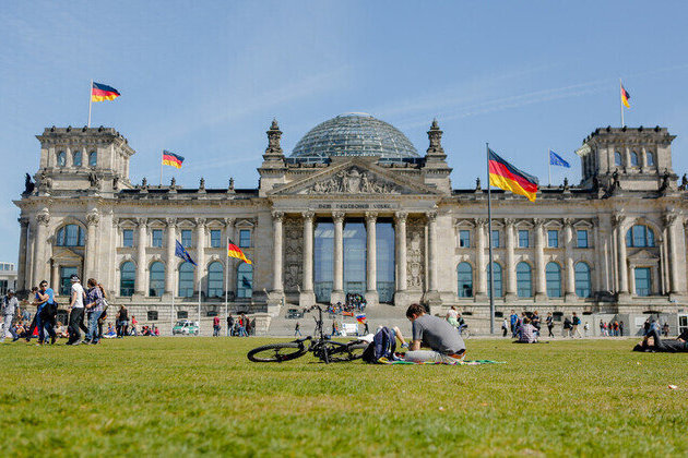 Fewer Germans buying into warnings of Russian attack  poll