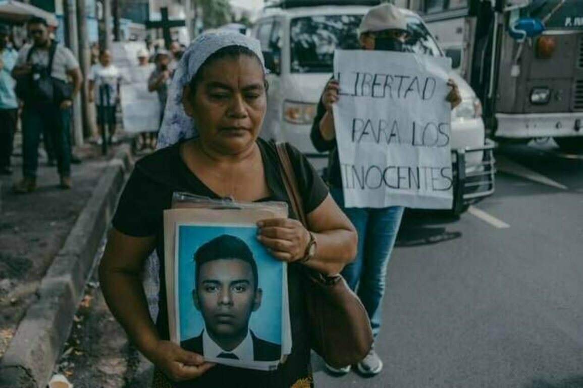 El Salvador: Children to Be Moved to Adult Prisons