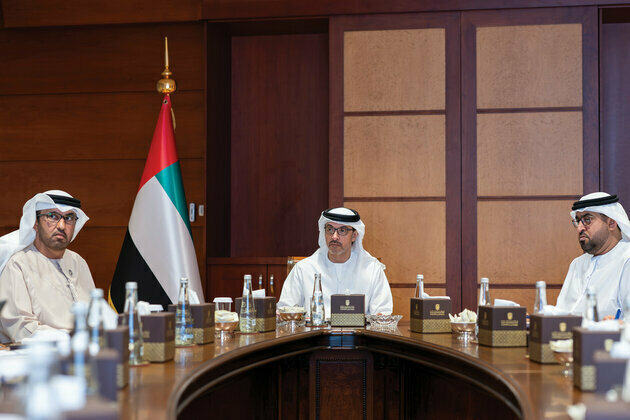 Hazza bin Zayed receives MoIAT, ADNOC delegation; reviews development initiatives in Al Ain Region