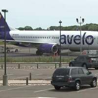 Budget airlines contributing to passenger boom at NYC-area regional airports - CBS New York