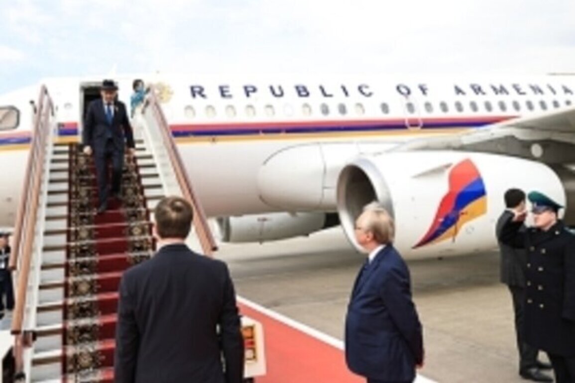 Pashinyan begins working visit to Russia
