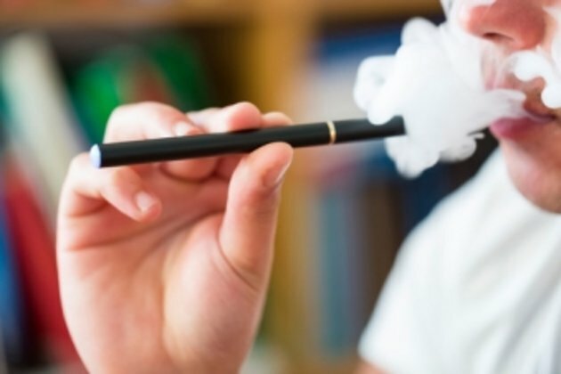 First death linked to vaping reported in U.S.
