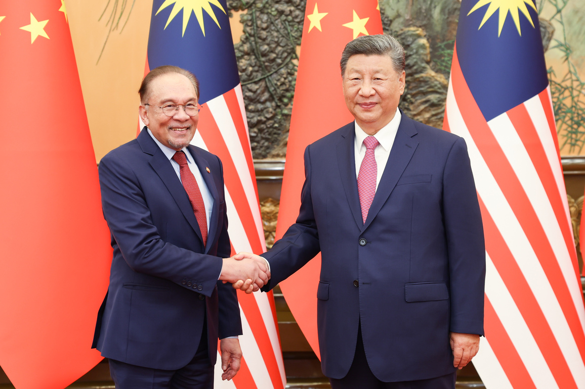 CHINA-BEIJING-XI JINPING-MALAYSIAN PM-MEETING (CN)