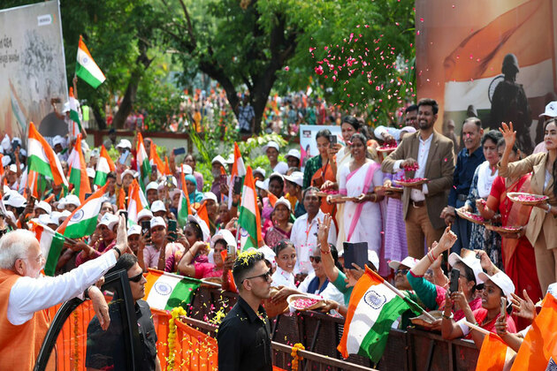 Colonel Sofiya Qureshi's family joins PM Modi's Vadodara roadshow, applauds his efforts for women's empowerment
