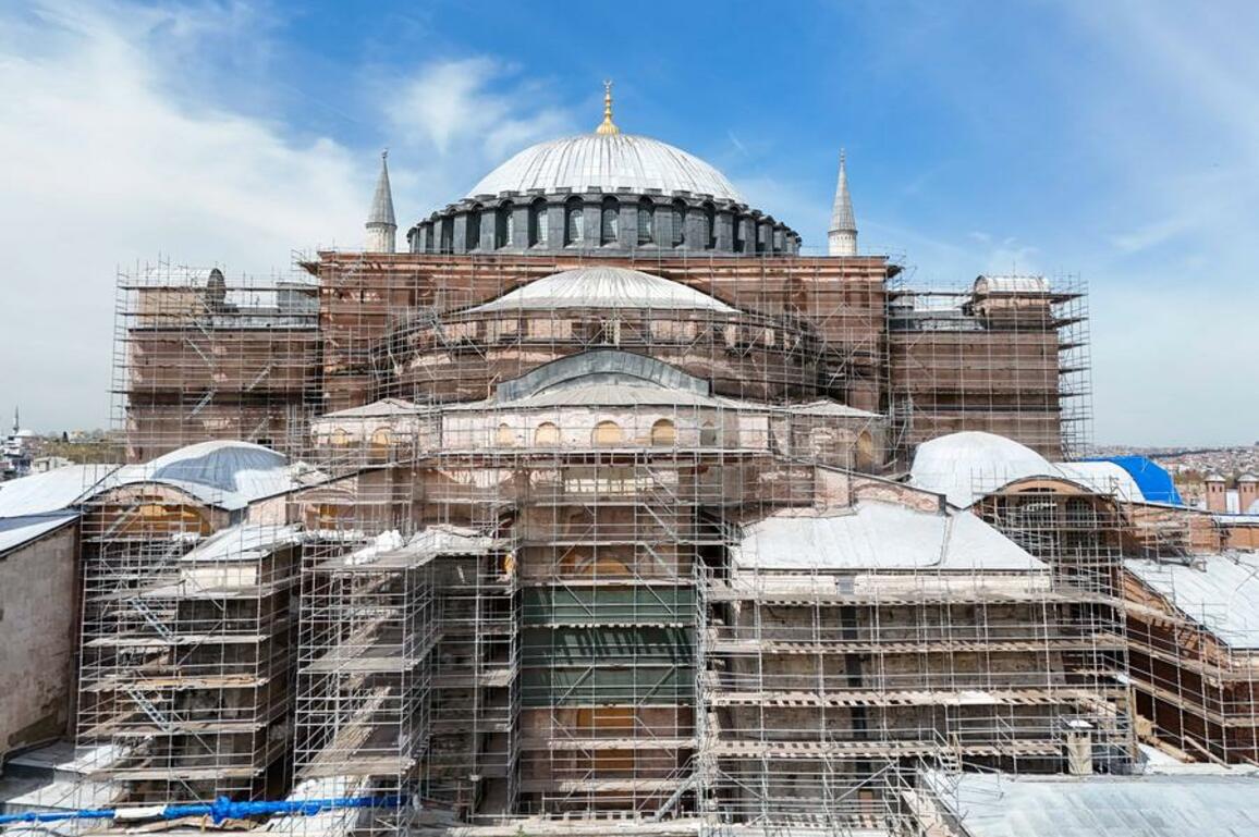 Mideast in Pictures: Trkiye starts restoration work on dome of Hagia Sophia