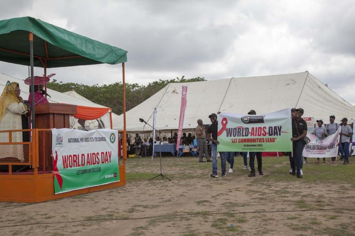UNAIDS chief calls for continued global solidarity to end AIDS