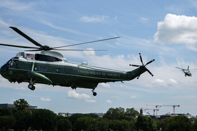 Trump helicopter nearly collides with passenger jet  FAA